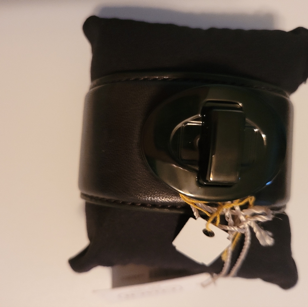 Coach Bangle Watch - Picture 3 of 6